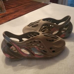 SOLD- Adidas Foam Runners